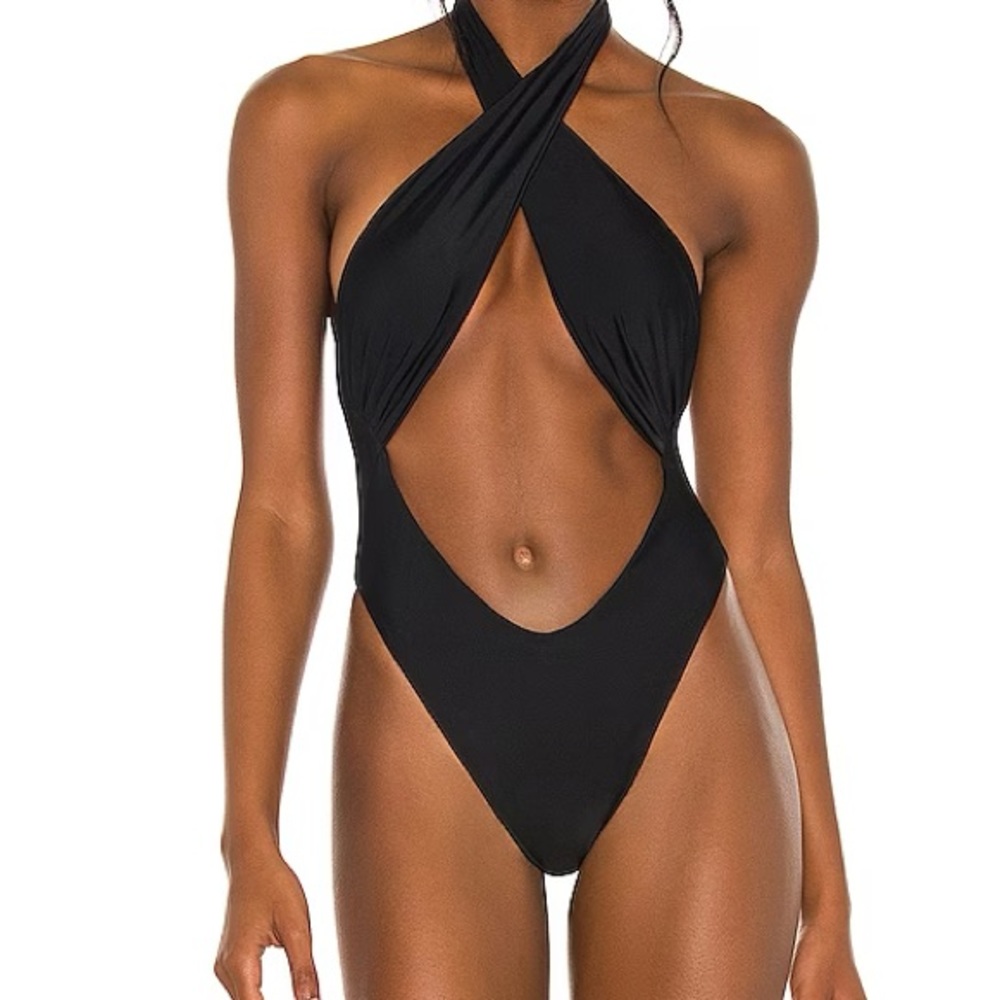 Miaou Demi one piece 🖤